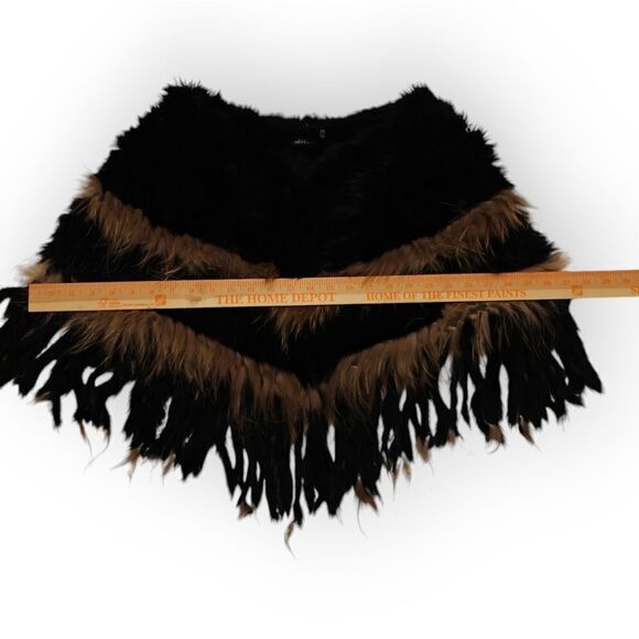 Dolce Cabo Beautiful black Rabbit, Raccon Fur Shawl or Poncho Size S/M - Picture 4 of 6